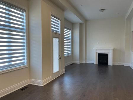 For Lease - 43 Hallaran Road Unit# Upper, Oakville, Ontario - Photo 4