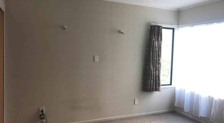 Move in for Christmas! - Photo 3