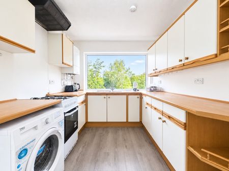 London Road, Ashford, Surrey,TW15 - Photo 4