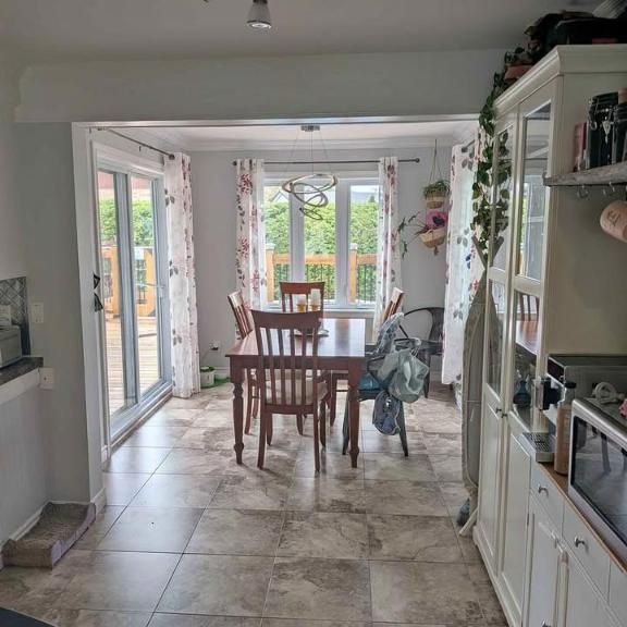 6 1/2 - Laval - 2 400 $/mois - Photo 1
