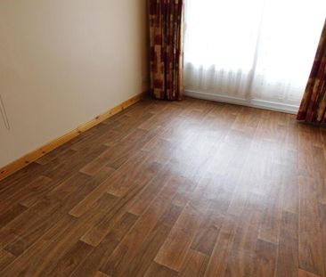 2 Sherwood Close, Fintona, Omagh, BT78 2DF - Photo 2