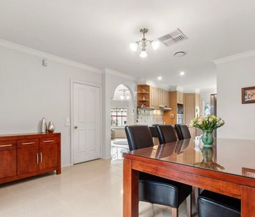 Family Home | Ready to move in - Photo 3