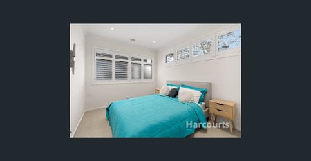 Modern, Sleek & Spacious - Photo 5