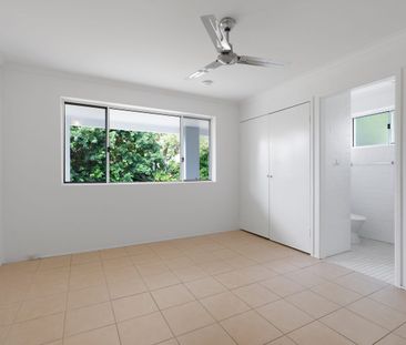 Light, Bright & Full of Character – Coastal Living in Peregian - Photo 2