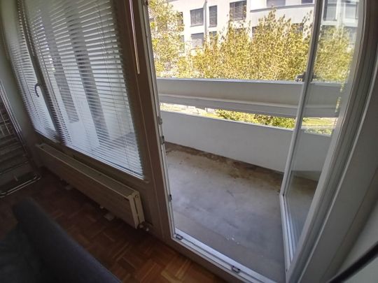 Appartement de 3 pièces au 2ème étage avec balcon. - Photo 1