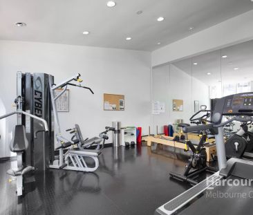The Capri Apartments: Stylish 1-Bedroom Apartment in Prime South Me... - Photo 6