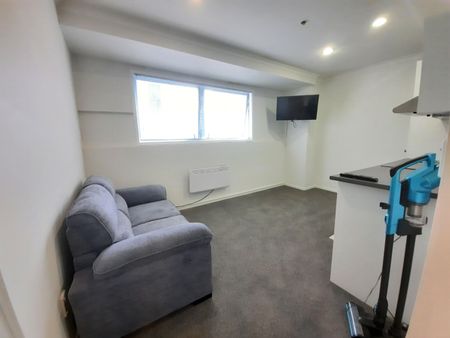 2 bed room unit - 3 mins walking distance to AUT / Korean supermarket / Midtown - Photo 4