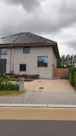 Halfopen nieuwbouwwoning te huur in Ouwegem - Photo 2