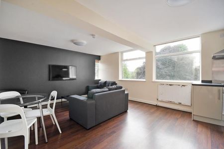 Student Apartment 3 bedroom, Ecclesall Road, Sheffield - Photo 2