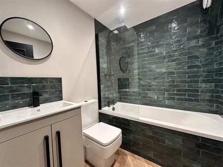 3 bedroom terraced house to rent - Photo 3