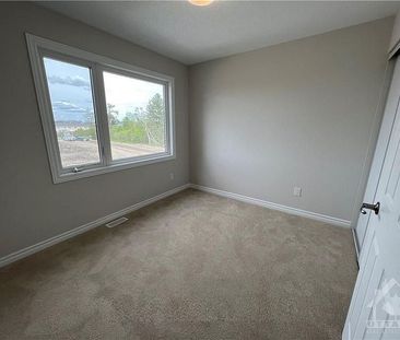 For Lease - 540 CULDAFF Road, Stittsville - Munster - Richmond, Ont... - Photo 2