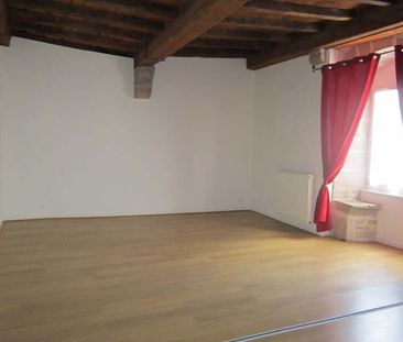 Location Appartement 4 pièces 93m² BESANCON 25000 - Photo 2