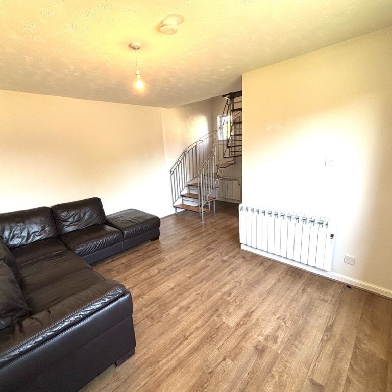 Bonnyrigg Place 21, DD4 7DA, Dundee - Photo 1