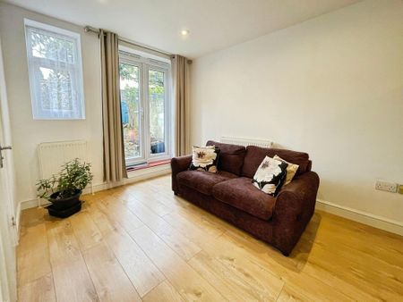 2 bedroom terraced house to rent - Photo 3