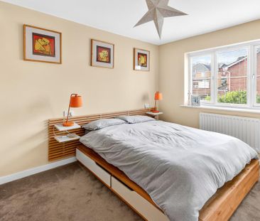 3 bedroom detached house to rent - Photo 2