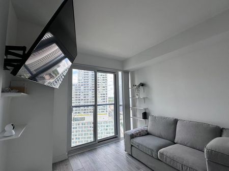 For Lease - 159 Wellesley Street Unit# 1702, Toronto, Ontario - Photo 2