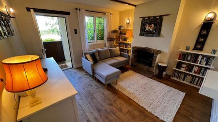 3 bedroom semi-detached house to rent - Photo 3