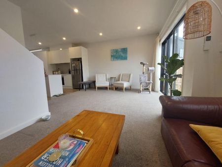 Tamora Lane Living - Photo 2