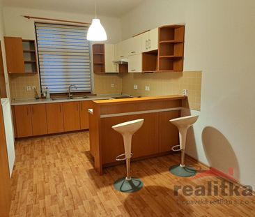 Pronájem bytu 1+1 46 m² - Photo 1