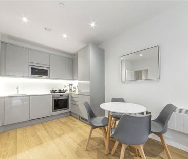 2 bedroom flat to rent - Photo 6