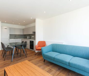Two bedroom modern apartment with private balcony. - Photo 4