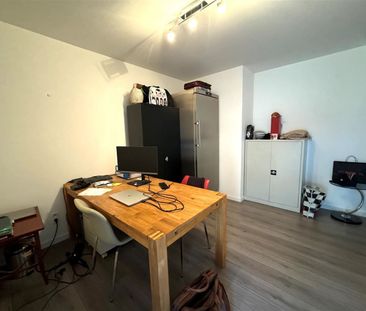 Modern gelijkvloers appartement met 2 slaapkamers, 2 badkamers, een... - Foto 4