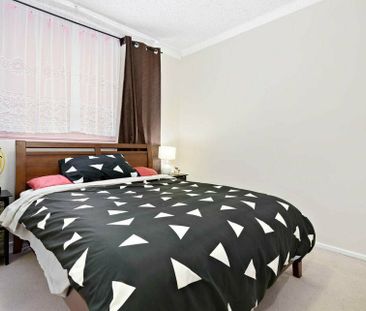 2/213 Derby Street, Penrith NSW - Photo 1
