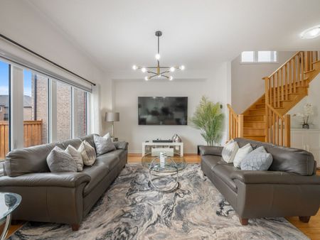 For Lease - 1226 Corby Way, Innisfil, Ontario - Photo 2