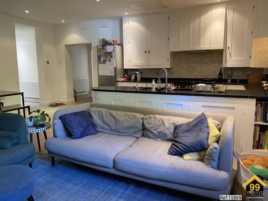 3 bed Semi-detached in 35 Church Lane , Backwell, Bristol, bs48 3ph - Photo 1