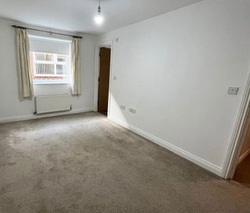 RICHMOND PARK ROAD, CHARMINSTER (p07153) - Photo 3