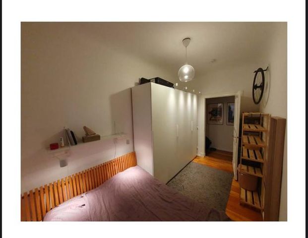 Tausche schöne 2 Zimmerwohnung in Moabit gegen kleinere - Foto 1