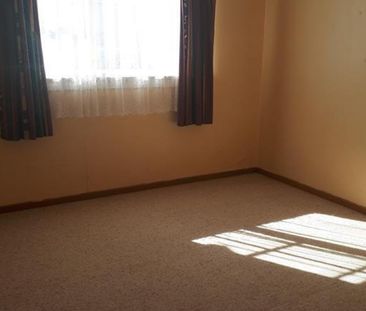 140 Dipton Street, Kingswell - Photo 3