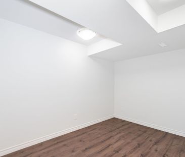 For Lease - 18 Angelfish Road, Brampton, Ontario - Photo 2