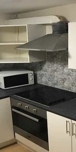 3 Bed Flat, Hyde Park Road, LS6 - Photo 3