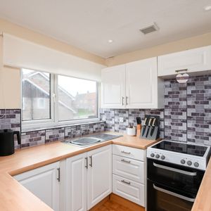 2 bedroom apartment to rent - Photo 2