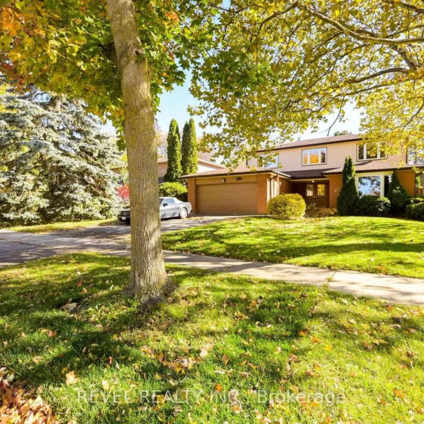 1034 FREDONIA DRIVE - Photo 1