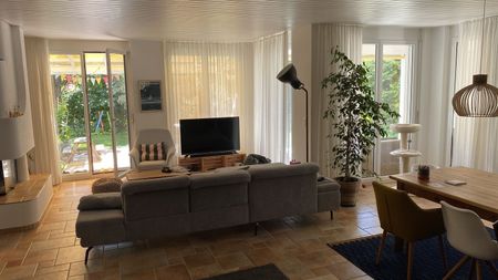 5-ROOM APARTMENT IN SCHAFFHAUSEN, FURNISHED, TEMPORARY - Foto 4