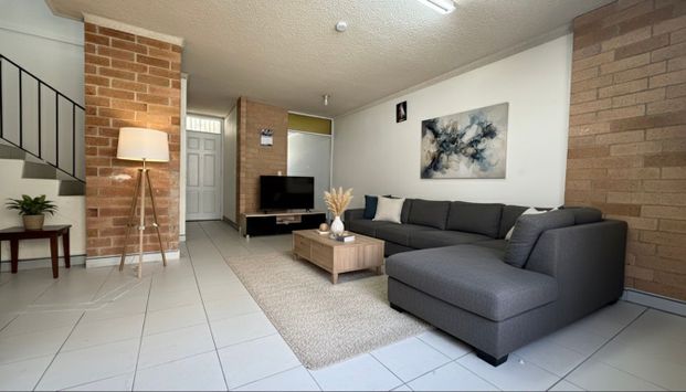 TOWN HOUSE 2 BEDROOMS - Photo 1