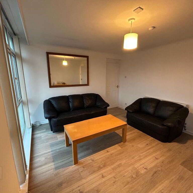 208e Upper Lisburn Road, Finaghy, Belfast, BT10 0LA - Photo 1