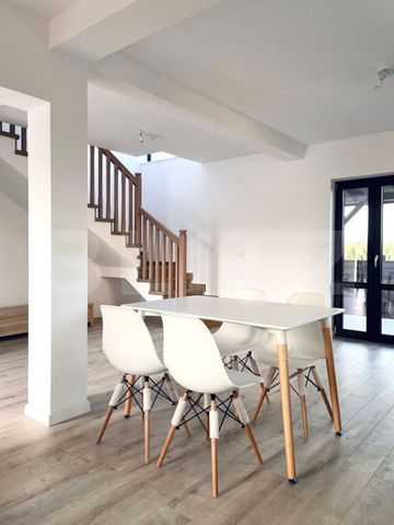 Casă modernă, tip duplex, de inchiriat, 88 mp + 200 mp ter - Fotografie 3