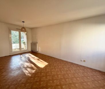 Location Appartement 3 pièces 68m² CASSIS 13260 - Photo 3