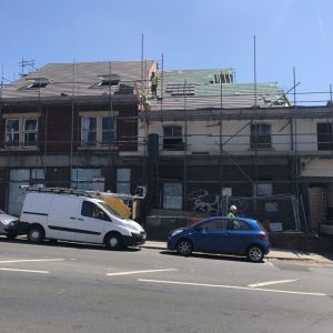 1 bedroom Flat in Woodsley Road, Hyde Park - Photo 2