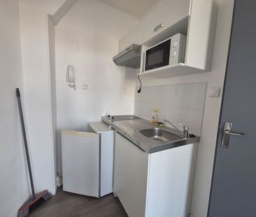 Location Appartement 1 pièce 21m² - Photo 5