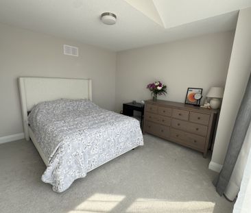 For Lease - 757 Eminence Street, Barrhaven, Ontario - Photo 6