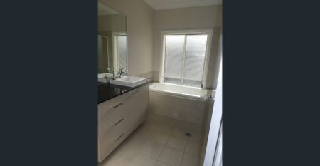 Perfect Family Home - Photo 4