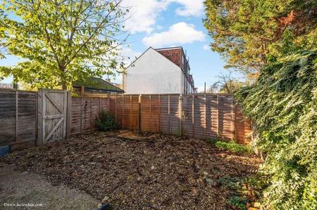 Grand Drive, SW20 - Photo 5