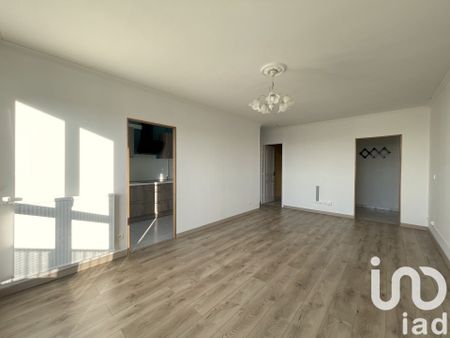 Appartement 4 pièces de 79 m² à Viry-Châtillon (91170) - Photo 2