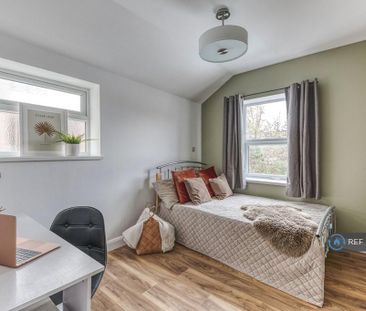 1 bedroom in a house share to rent - Photo 3