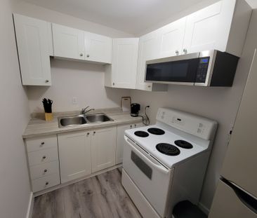 For Lease - 1015 Arnold Street Unit# 4, Innisfil, Ontario - Photo 3