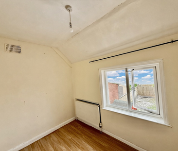 Newly redecorated 3-bed semi in Cavendish, Derby. Freshly painted w... - Photo 6